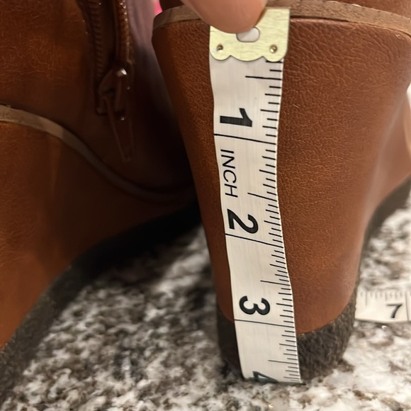 Zodiac Women’s 4” Indigo Wedge Booties size 9.5 NWT - Picture 10 of 12